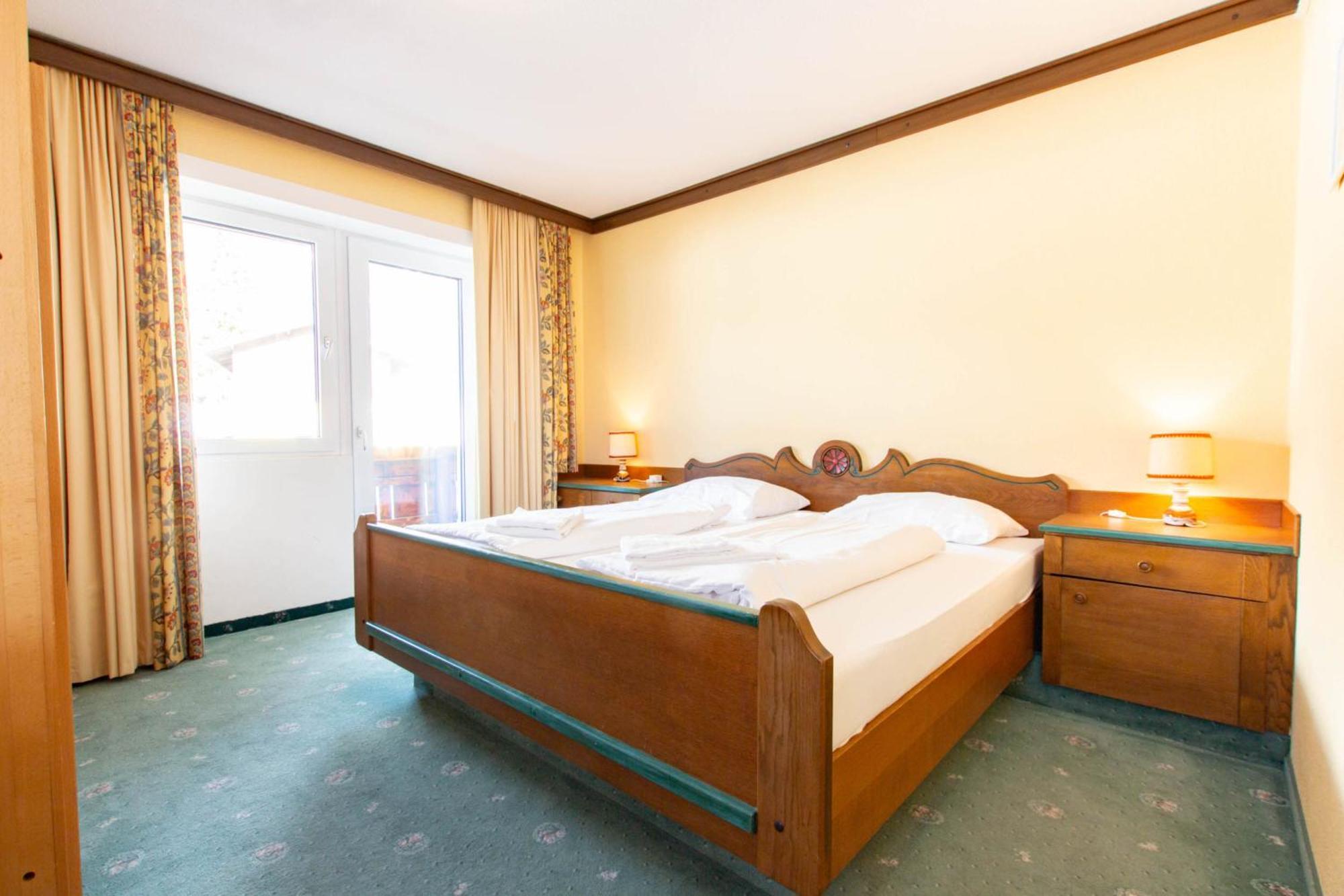Mountain Hostel Ramsau am Dachstein Ruang foto